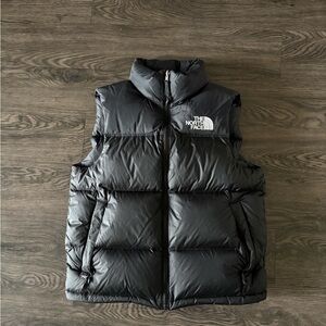 The North Face Men's Black Puffer Vest